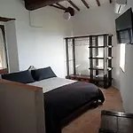 Corner Nest In Montalcino