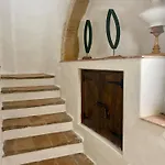 Corner Nest In * Montalcino