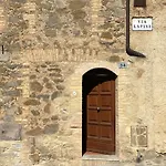 Corner Nest In Montalcino