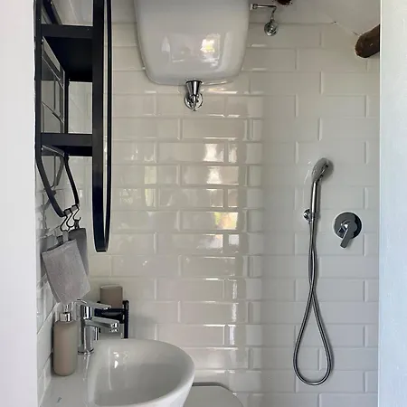 بيت للعطل Corner Nest In *